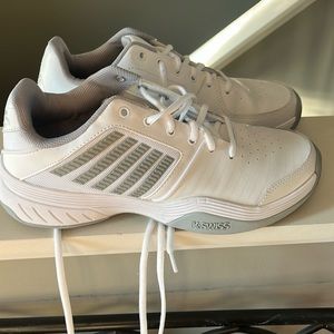 K Swiss tennis shoes.  Size 10.